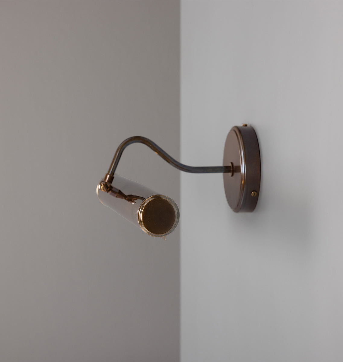 Morrison Picture Light | Shoppe Amber Interiors, image size:1137x1200