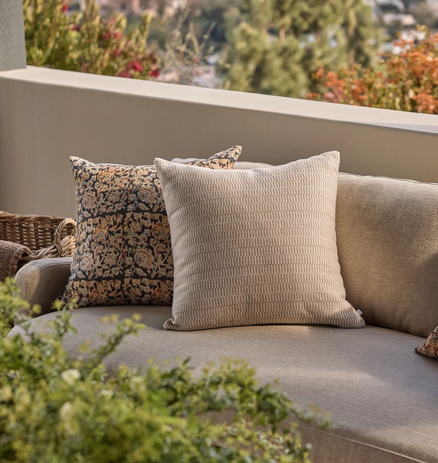 Anni Indoor/Outdoor Pillow - Thumbnail 5