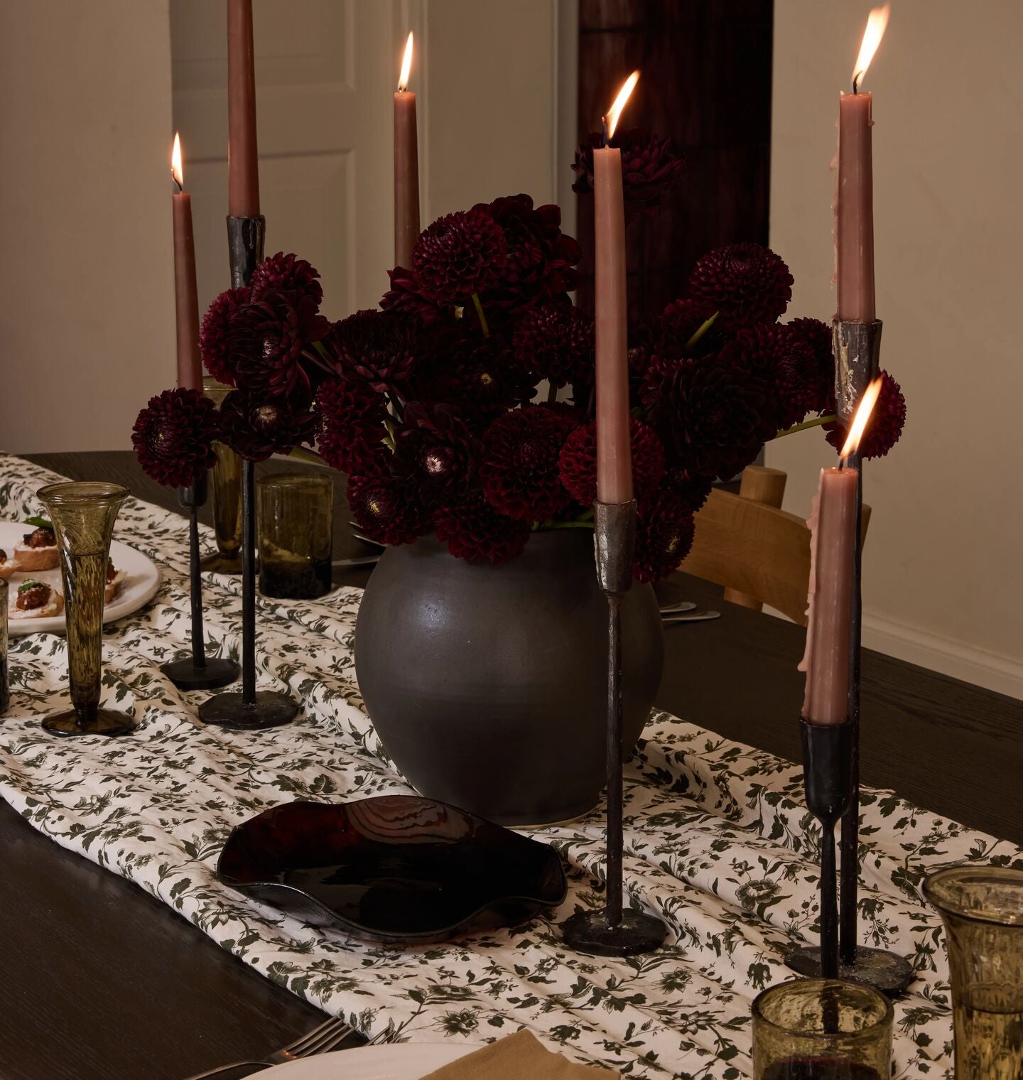 Amber Lewis Tablecloth - Thumbnail 4