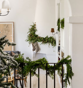 Cedar & Pinecone Garland