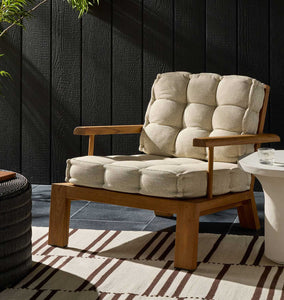 Bay Outdoor Lounging Chair
