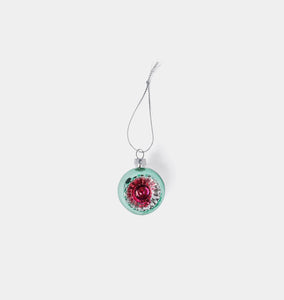 Heirloom Indent Ornament