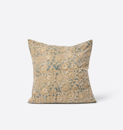 Alia Floral Vintage Pillow 21