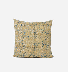 Alia Floral Vintage Pillow 22" x 22"