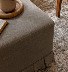 https://shoppe.amberinteriordesign.com/products/lewis-armchair