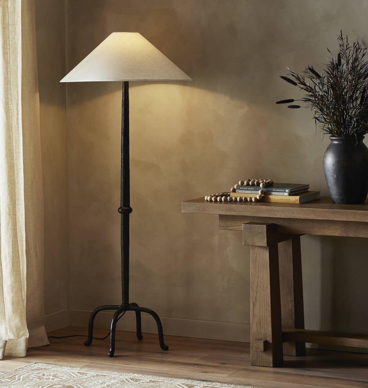 Shoppe Amber Interiors Kenai Floor Lamp - Thumbnail 4