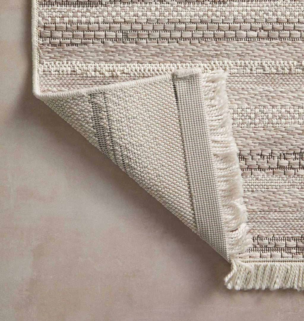 Malibu MAB-02 Ivory / Dove Area Rug