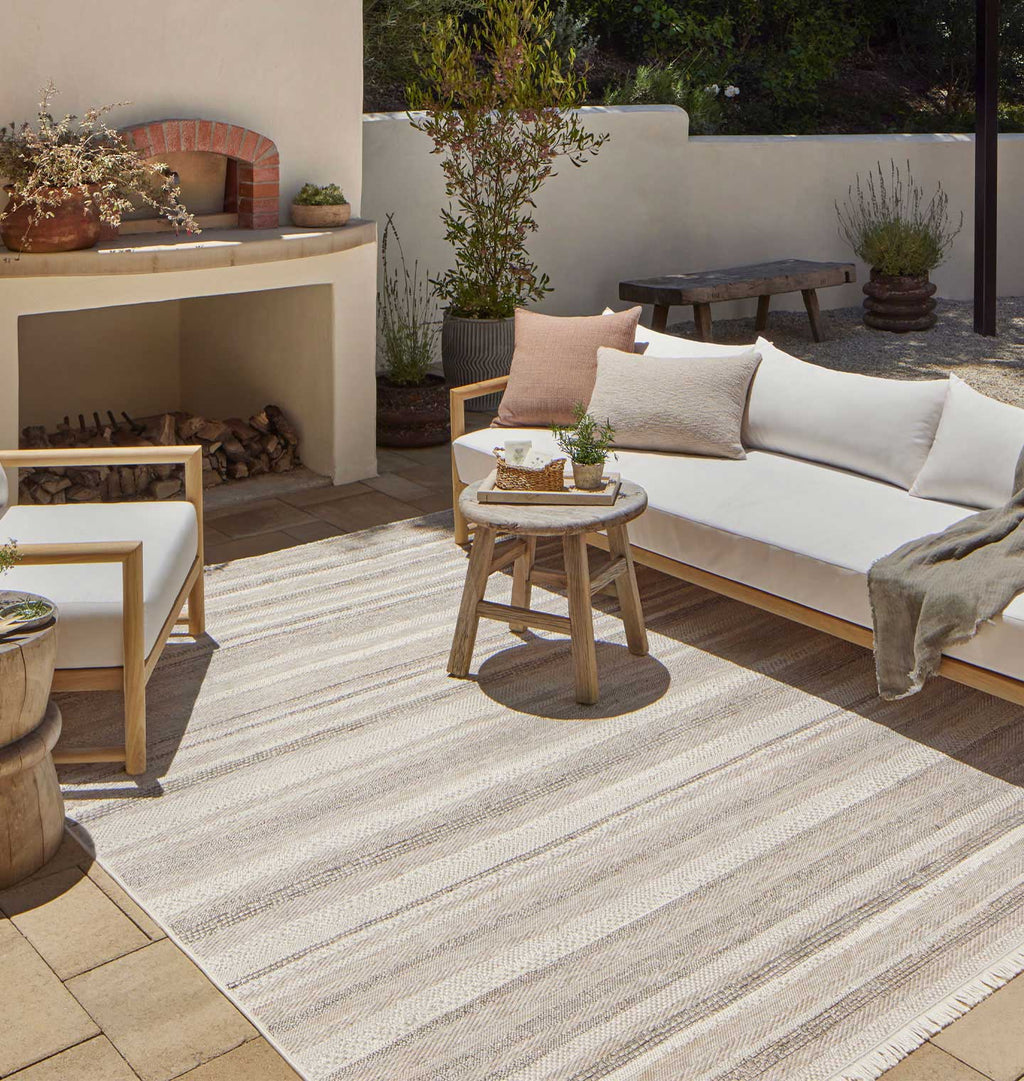 Malibu MAB-02 Ivory / Dove Area Rug