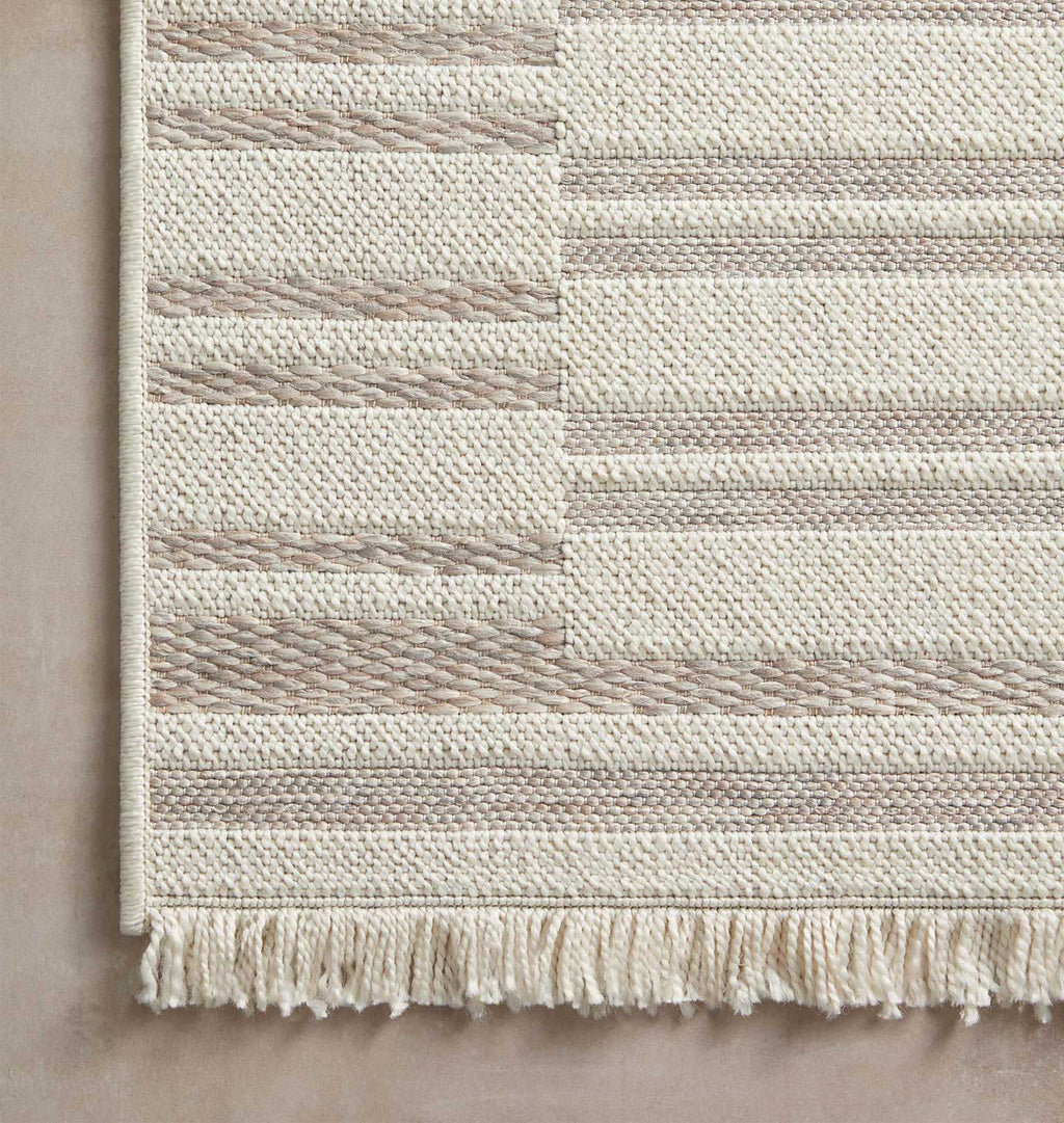 Malibu MAB-03 Ivory / Dove Area Rug
