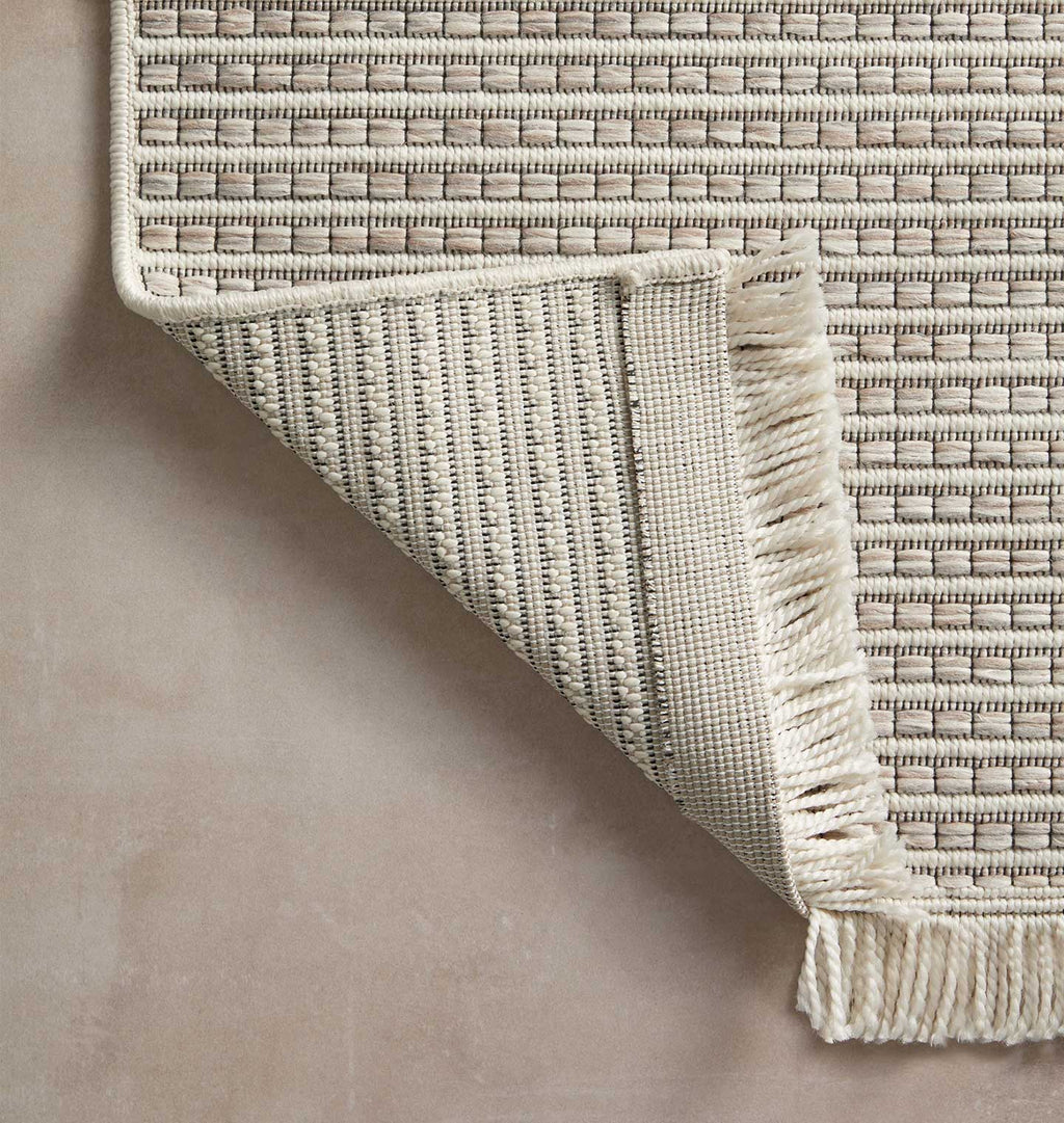 Malibu MAB-04 Ivory / Dove Area Rug