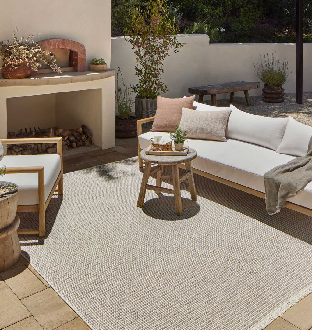 Malibu MAB-04 Ivory / Dove Area Rug