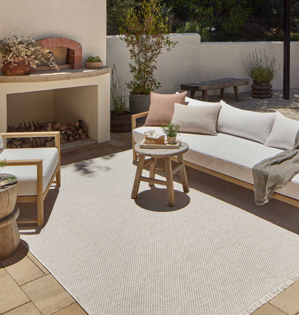 Malibu MAB-05 Ivory / Dove Area Rug