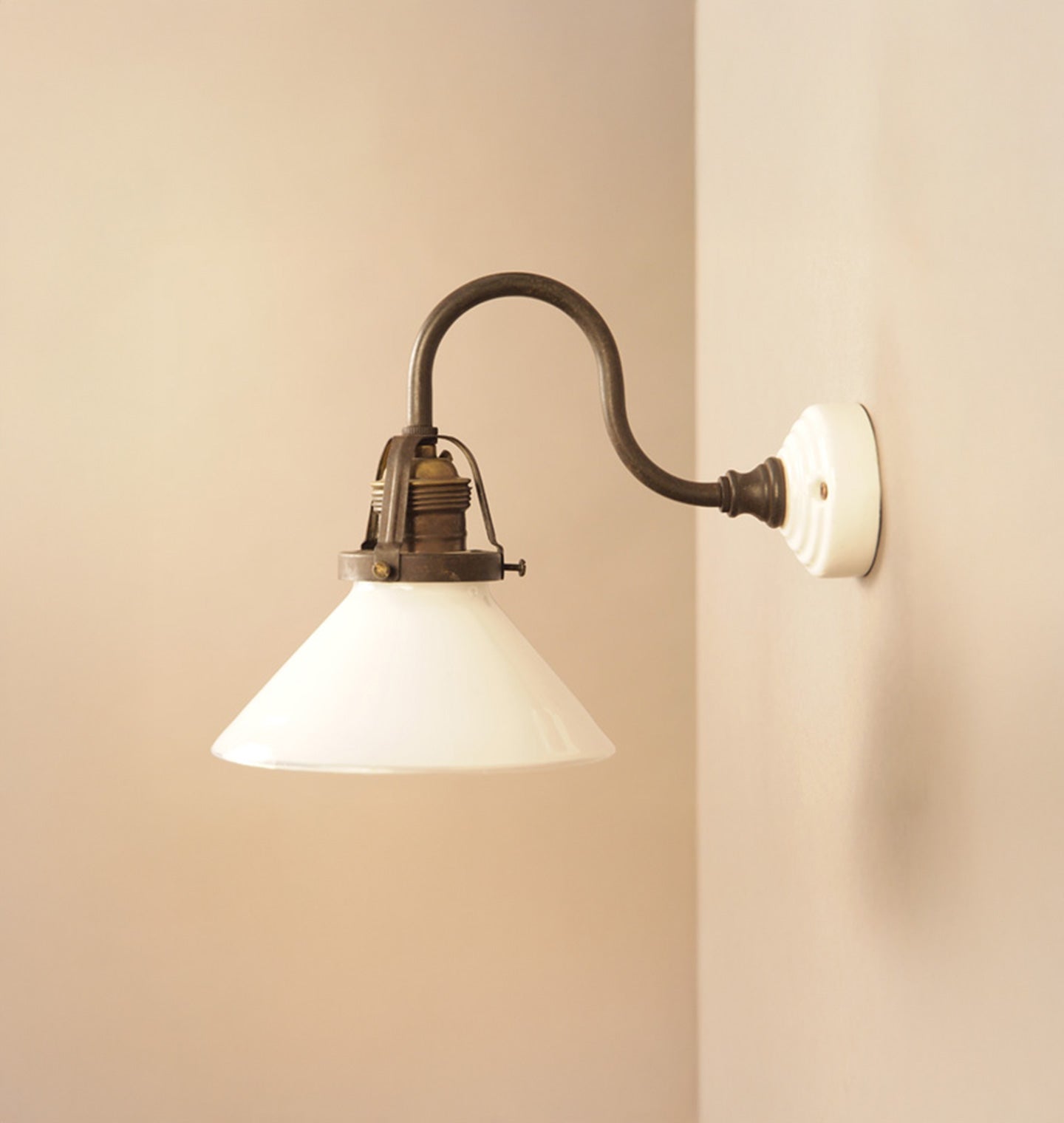 Monti Wall Sconce
