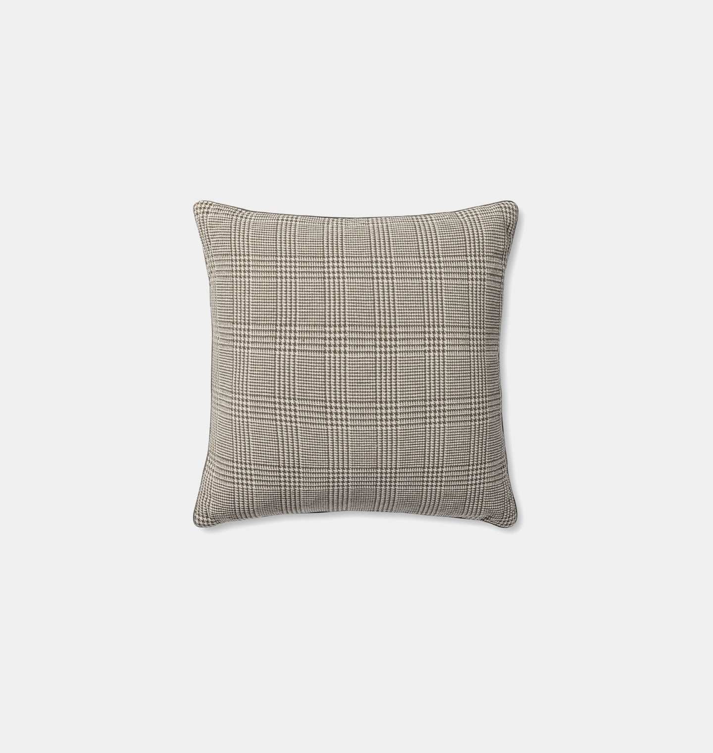 Amber Lewis x Loloi Navarro Pillow - Thumbnail 2