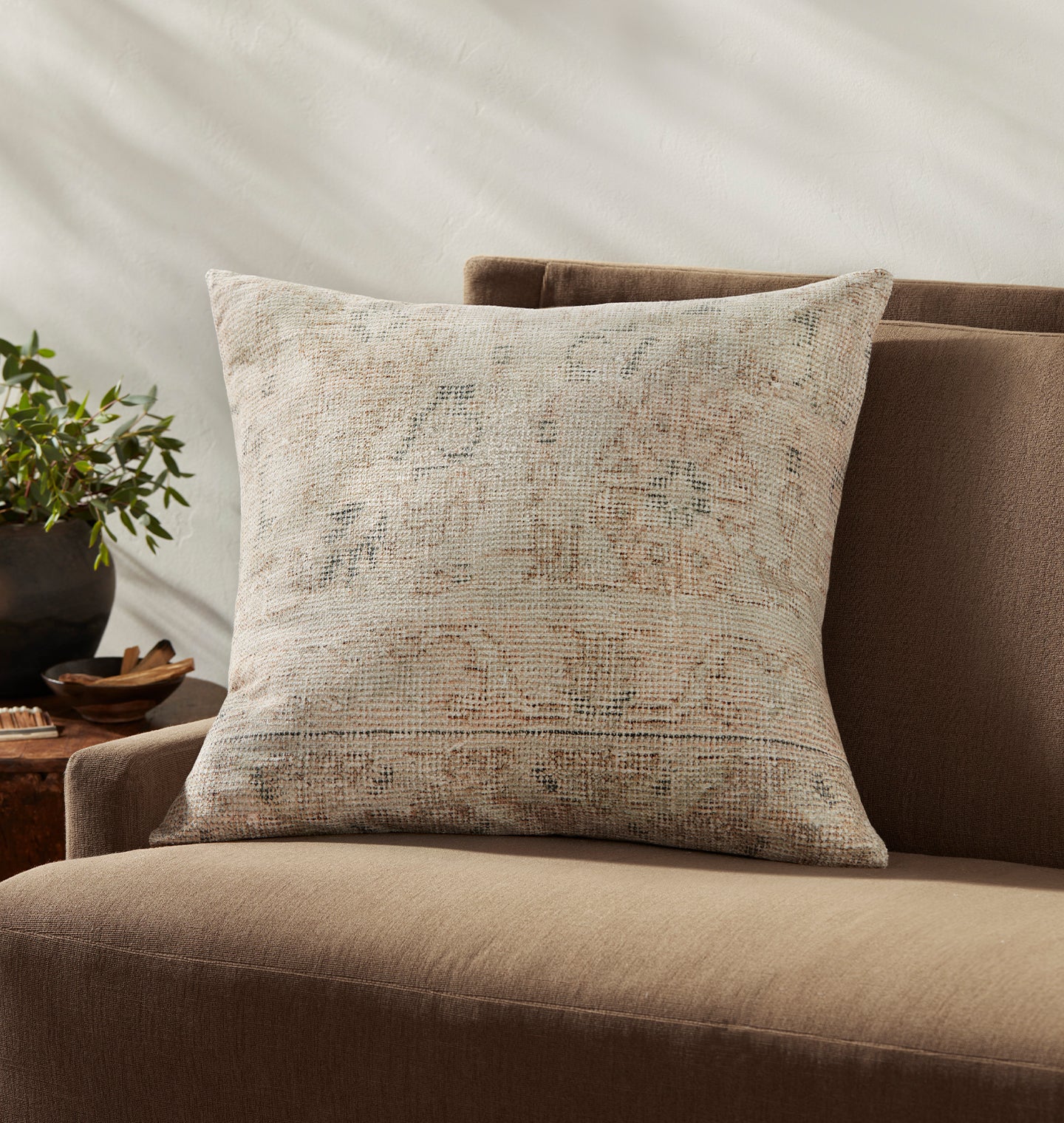 Amber Lewis x Loloi Celestia Pillow - Thumbnail 5