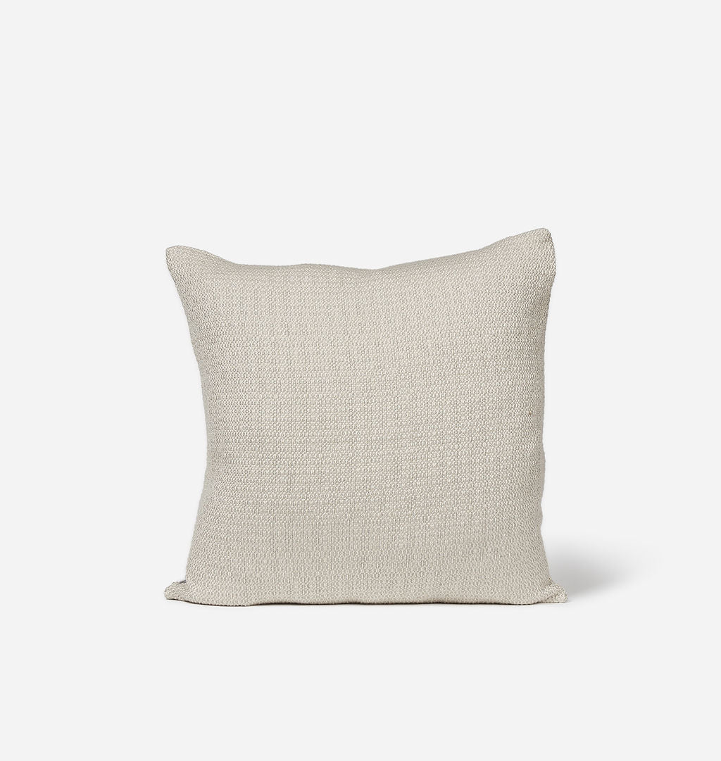 Anni Indoor/Outdoor Pillow 20