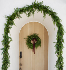 Cedar & Pinecone Garland