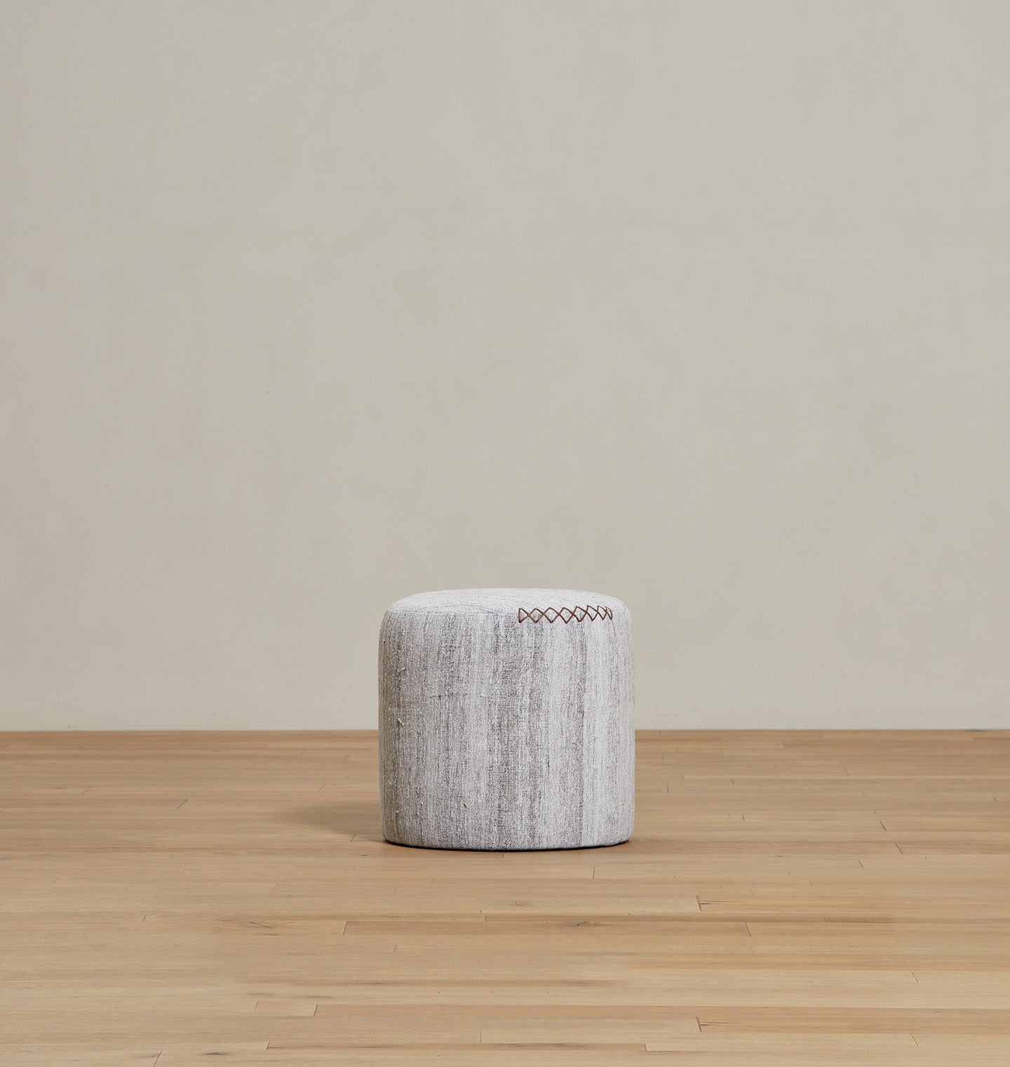 Topanga Stool J.XVII.XII