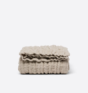 Luzia Throw