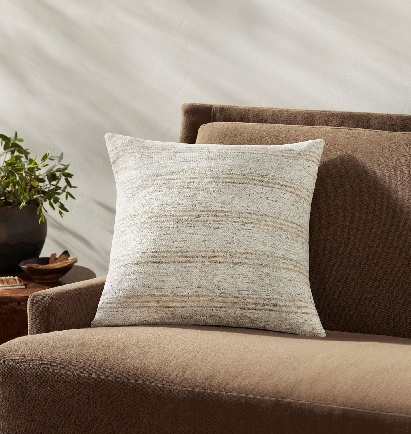Zephyr Pillow - Thumbnail 2