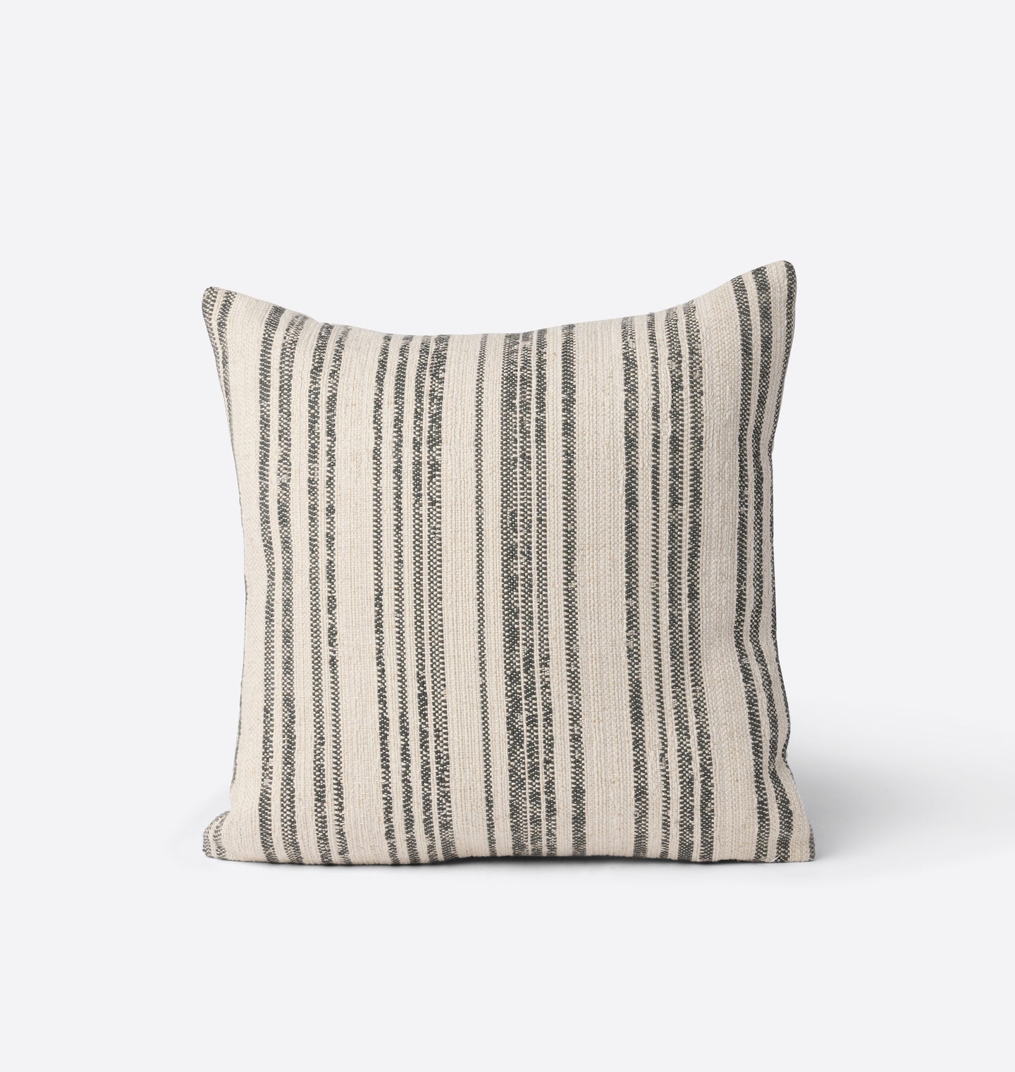 Nia Vintage Pillow 17