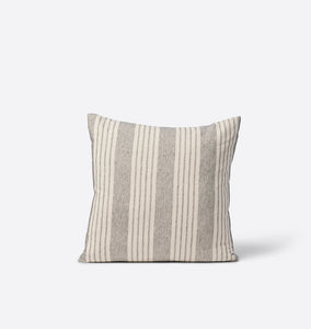 Felix Vintage Pillow 20" x 20"