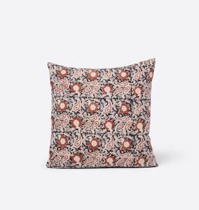 Noemi Vintage Pillow 20" x 20"