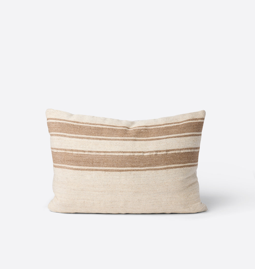 Del Monte Vintage Pillow 27