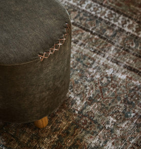 Tocho Footed Stool