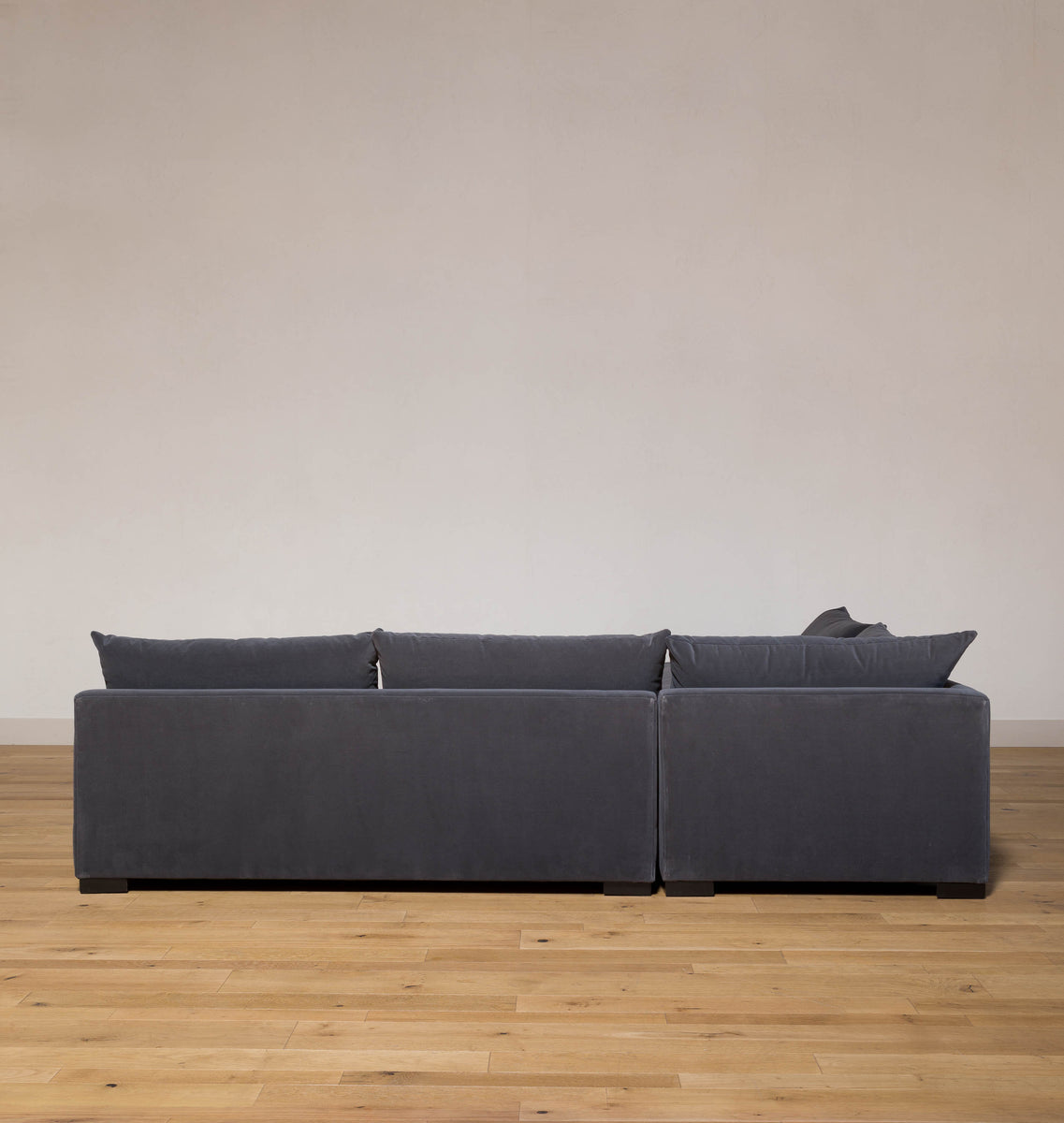 Xander Sectional Shoppe Amber Interiors