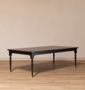 Lavi Dining Table