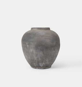 Kyros Clay Vase