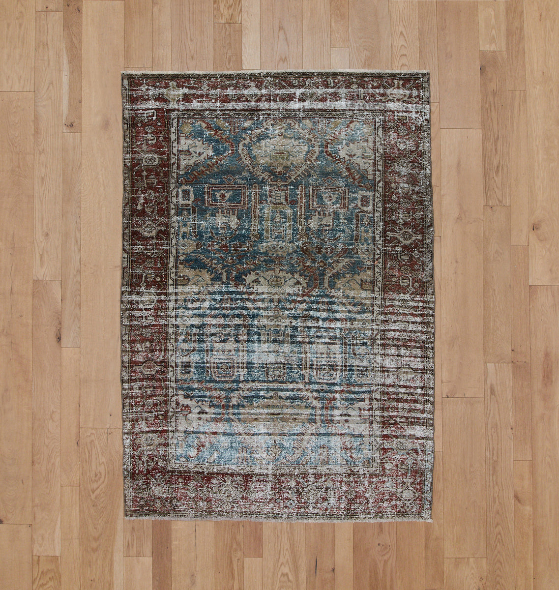 Varna Rug 4'6" x 6'7" Shoppe Amber Interiors