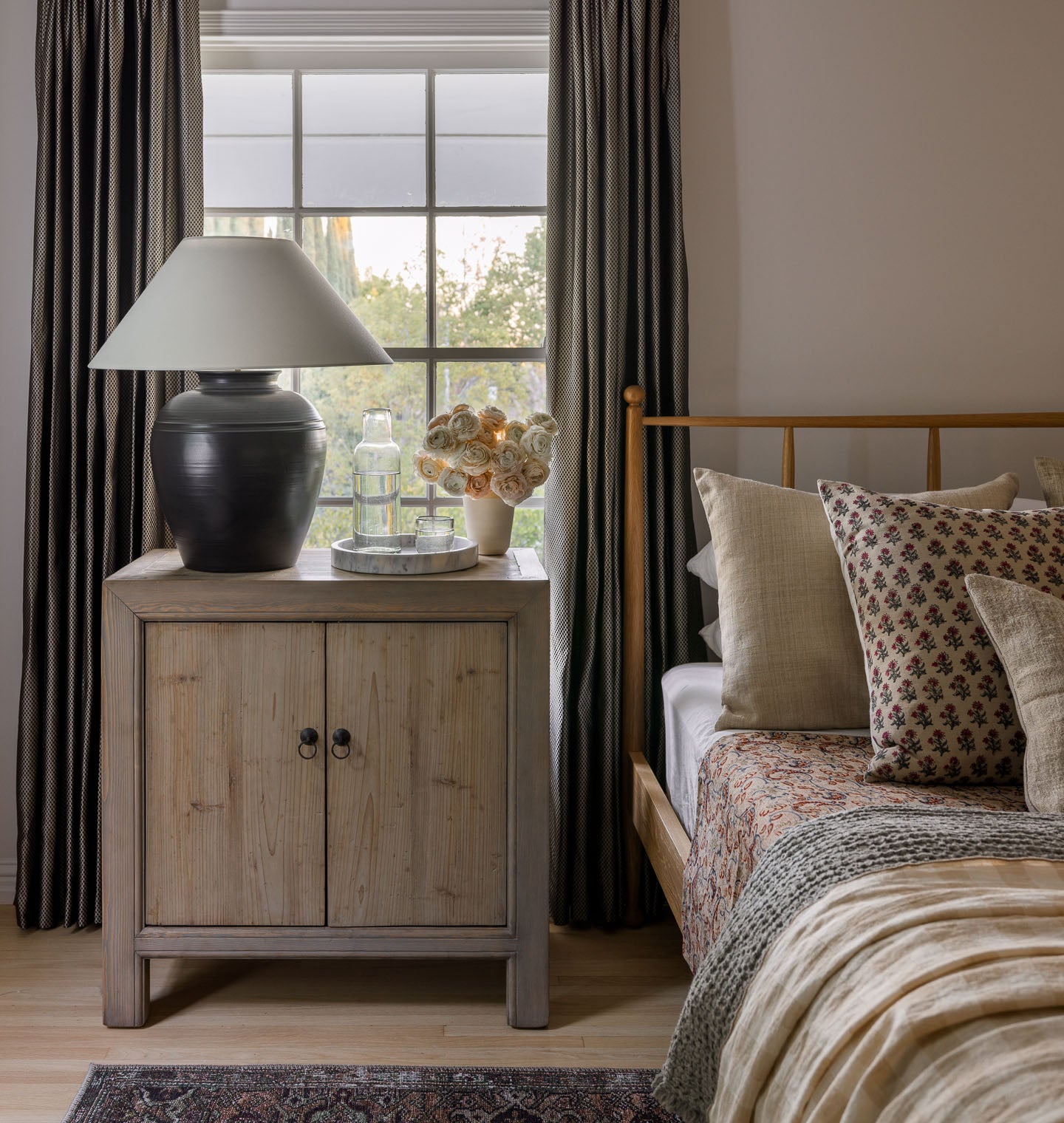 Visual Comfort Prado Table Lamp - Thumbnail 4