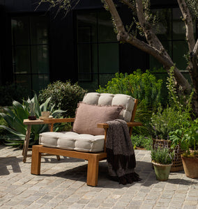 Bay Outdoor Lounging Chair