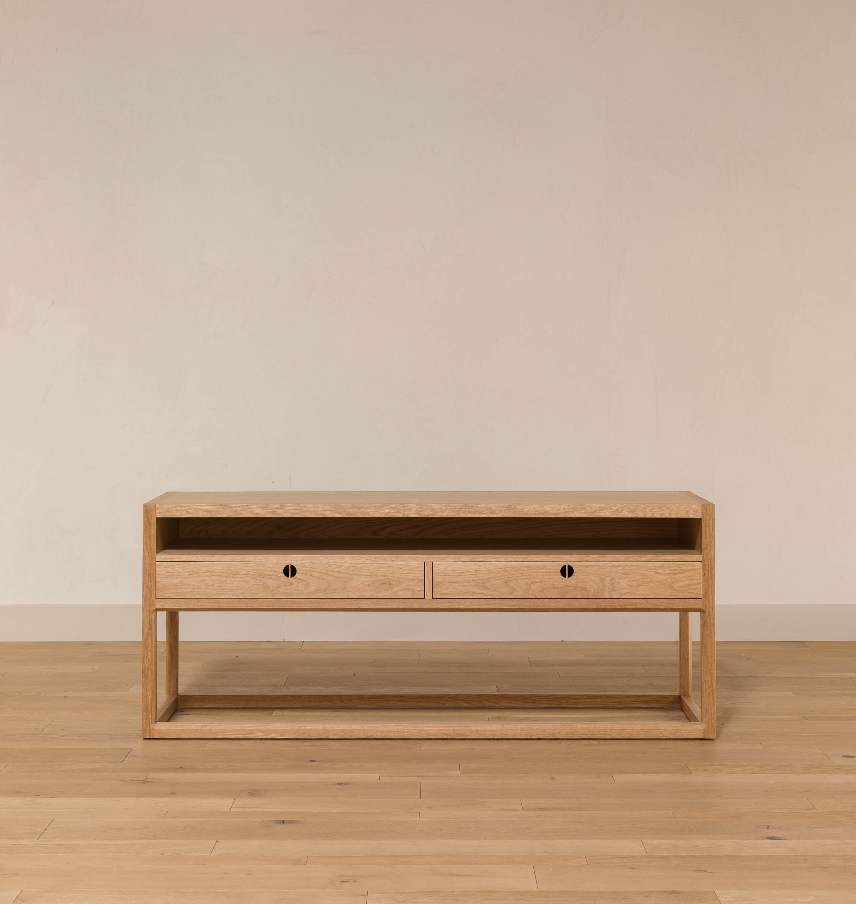 Mandeville Console